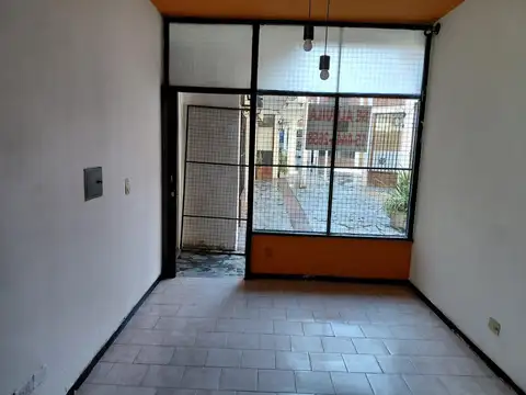 Local en Venta en Castelar, USD 35.000