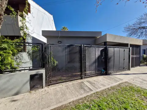 PH 4 Ambientes en Venta con Cochera Cubierta en Ituzaingo Norte!