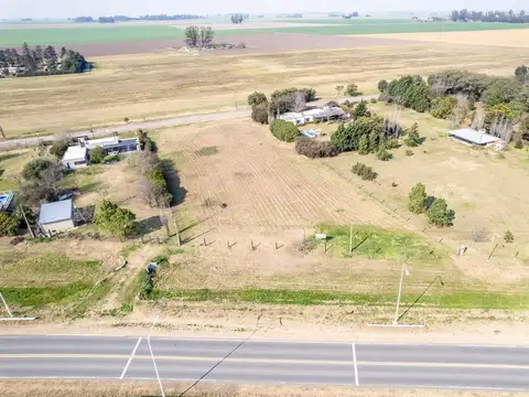 LOTE EN VENTA  4.550 M2 - LUZ Y GAS - URANGA