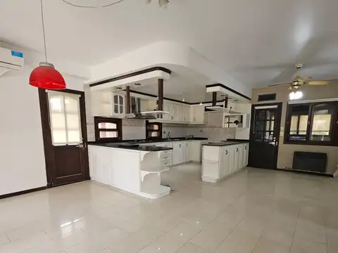 CASA  EN ALQUILER – COUNTRY CLUB BANCO PROVINCIA | SECTOR 1