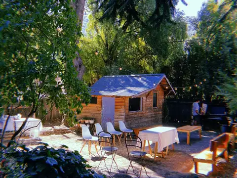 Casa en Alquiler con 1 cochera