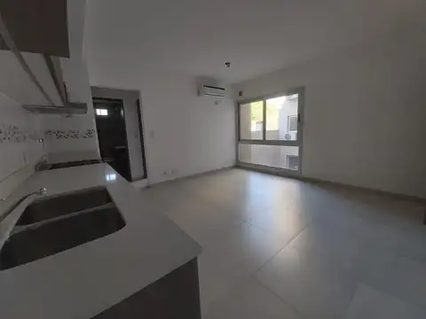 DEPARTAMENTO DE CATEGORIA EN VILLA SARMIENTO. VENTA