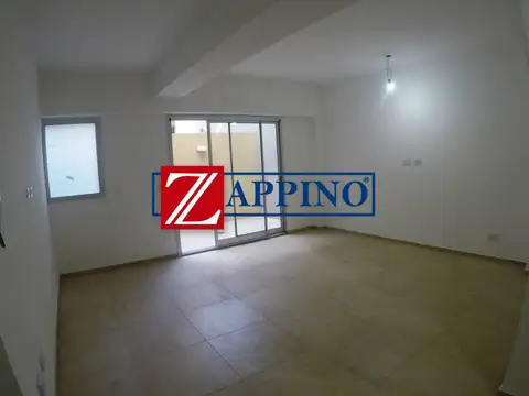 ALQUILER DE DEPTO.  MONOAMBIENTE C/PATIO EN CIUDAD MADERO