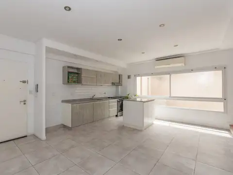 Depto Tipo Casa en Venta 6 años