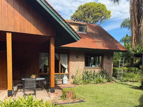Casa 6 ambientes con 3 baños