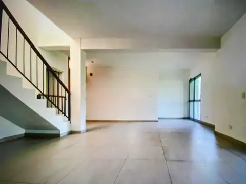 Casa en Alquiler en Villanueva, USD 2.800