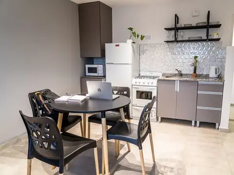 DEPTO AMOBLADO 1 DORM. C/BALCON FRENTE NUEVOCENTRO