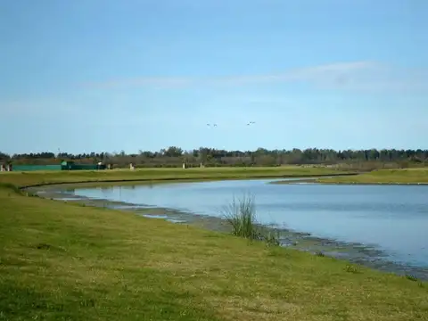 Venta Lote a La Laguna Barrio Amarras Puertos del Lago Escobar