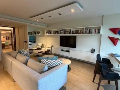 Alquiler 4 Ambientes Amoblado+Dependencia y Cochera–RECOLETA