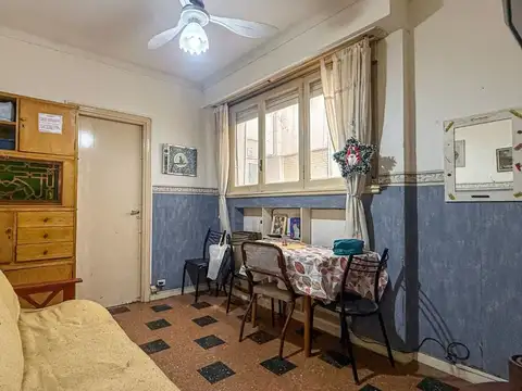 Venta departamento 2 ambientes interno Centro