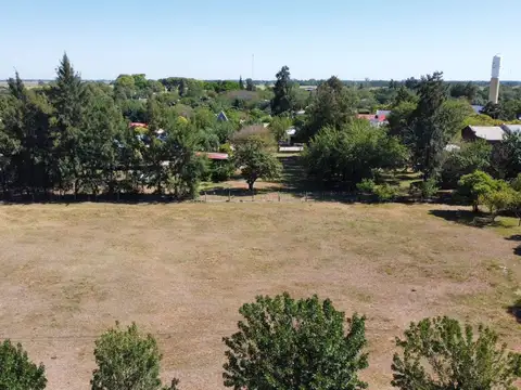 Se VENDE terreno en el centro de Las Garzas