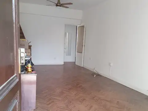 Casa en Alquiler en El Palomar, $ 900.000