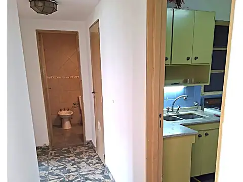 Muy Luminoso De 3 Ambientes con Balcón al Fte. En Almagro A Una Cuadra Del Hospital Italiano