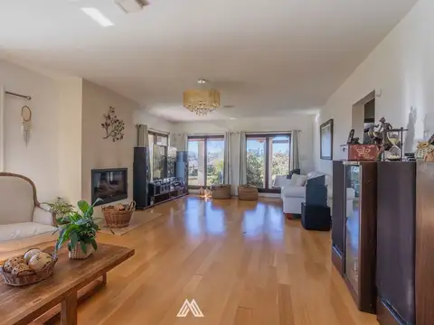 CHACRA EN VENTA EN MINAS - 5 DORMITORIOS - PISCINA