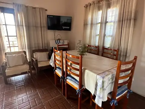 Casa 2 ambientes con 1 baño