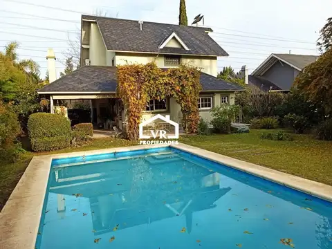 La Masia, Pilar . 100