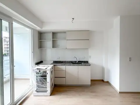 Avenida Coronel Esteban Bonorino 100