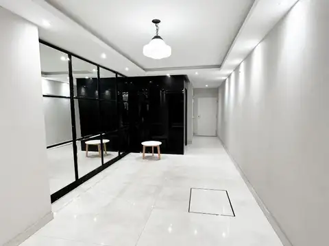 Avenida Coronel Esteban Bonorino 100