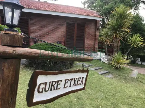 Casa en Alquiler Temporal en Pinamar, USD 1.900