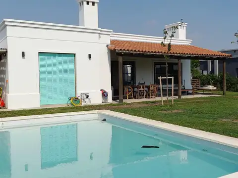 Casa en Venta en San Sebastián, USD 230.000