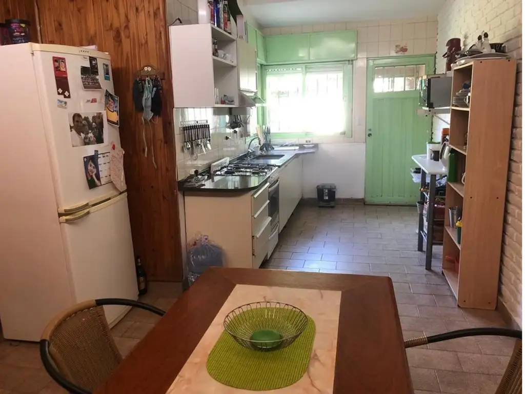 Casa - 170  m² | 3 dormitorios | 2 baños | Con dependencia