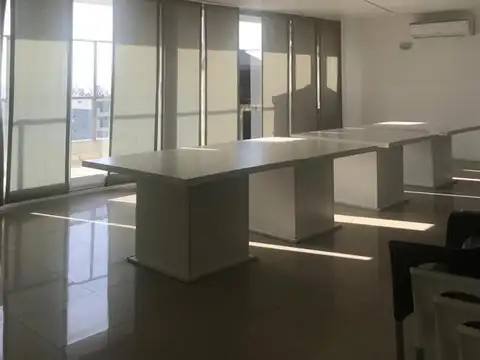 Departamento en Alquiler con 1 cochera