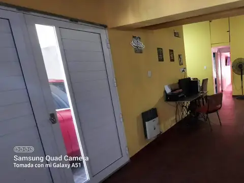 Casa 5 ambientes con 2 baños