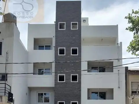 Departamento 3 Ambientes en Alquiler - Morón - Primera Categoría