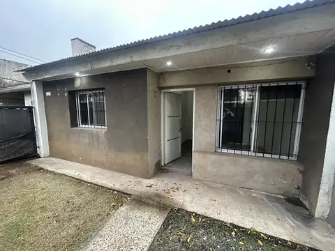 Casa en Venta  + departamento de 3 ambientes en San A de Padua