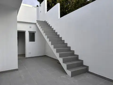 Casa 3 ambientes con 2 baños