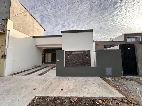 VENTA CASA 3 AMB A ESTRENAR ITUZAINGO SUR