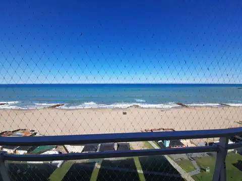 Alquilo Departamento 3 AM  en alquiler temporal en Miramar C / Cochera