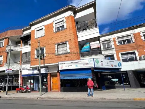 En Venta Departamento 3 ambientes en Villa Ballester Apto credito