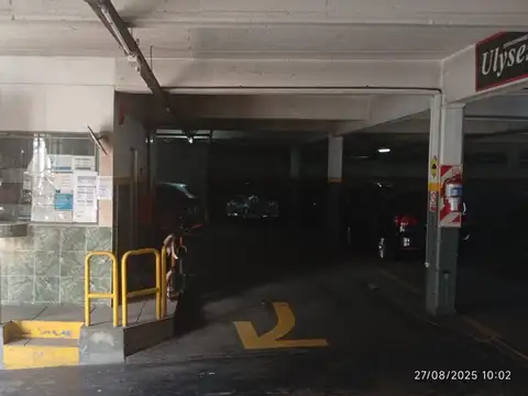 GARAGE 136 COCHERAS + HORA - EXCELENTE ZONA