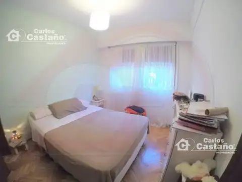 Casa 6 ambientes con 4 baños
