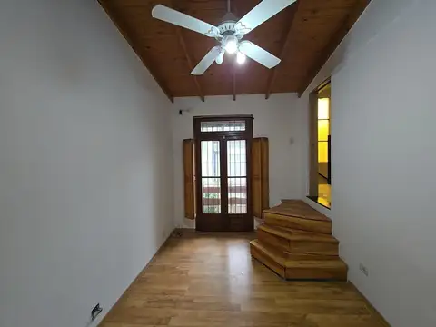 Depto Tipo Casa en Alquiler de 3 dormitorios