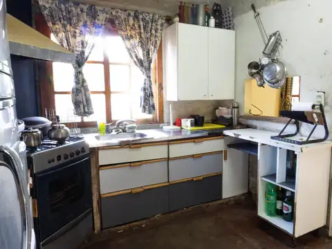 Casa 5 ambientes con 2 baños