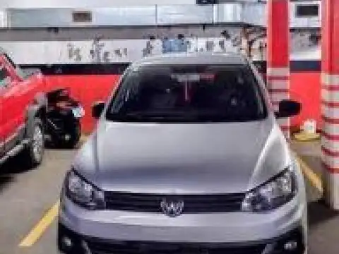 Avenida Hipólito Yrigoyen e/ Pasco y Rincón