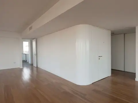 Departamento en Alquiler con 3 cocheras