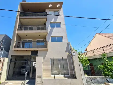 Departamento en Venta en Villa Dominico, USD 50.000