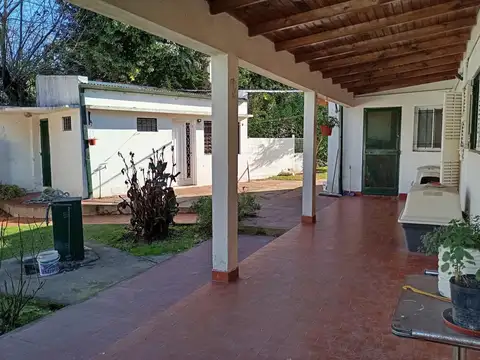 Casa en Venta en Villa Elisa, USD 180.000