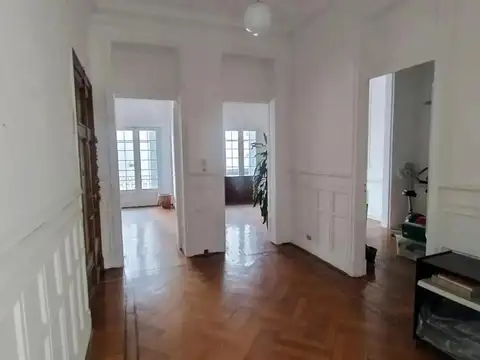 Venta Departamento 5 Ambientes en Congreso