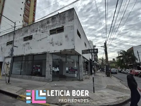 Amplio local en esquina estratégica