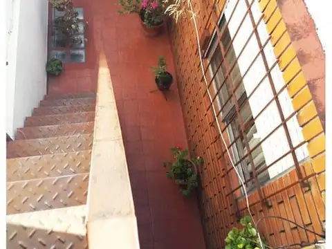 Depto Tipo Casa en Venta en Villa Luro, USD 109.000