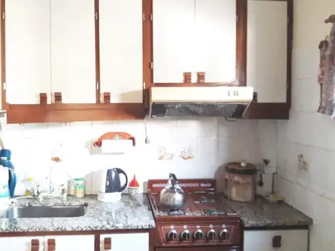 Depto Tipo Casa en Venta de 6 ambientes