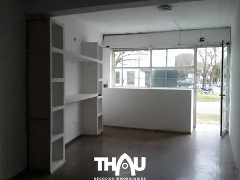 Local en Alquiler en San Lorenzo, $ 300.000