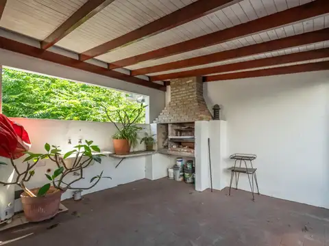 Depto Tipo Casa en Venta 50 años