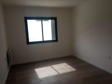 Depto Tipo Casa en Venta con 2 cocheras