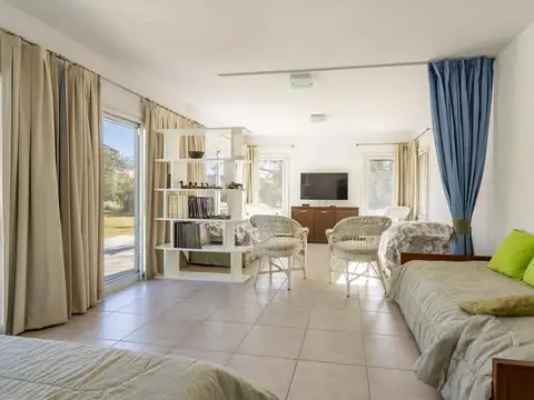 Quinta en Venta con 6 cocheras