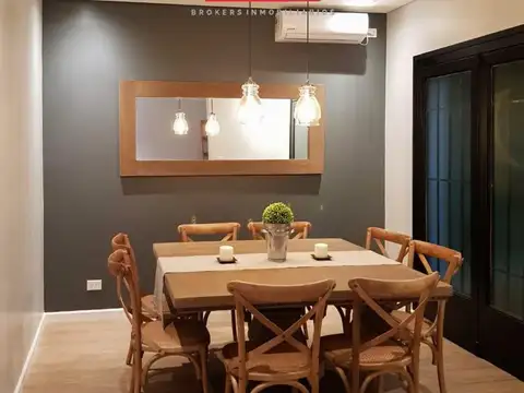 Casa 4 ambientes con 2 baños